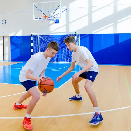 Ферма для баскетбольного щита игрового на растяжках вынос 1800 мм ZAVODSPORTA за 23&nbsp;140 ₽ купить в Саратове
